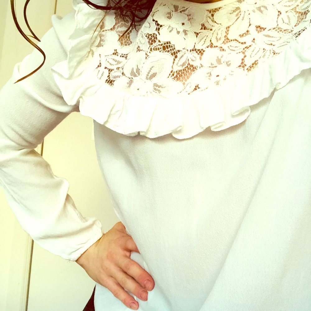WAYF brand perfect white shirt